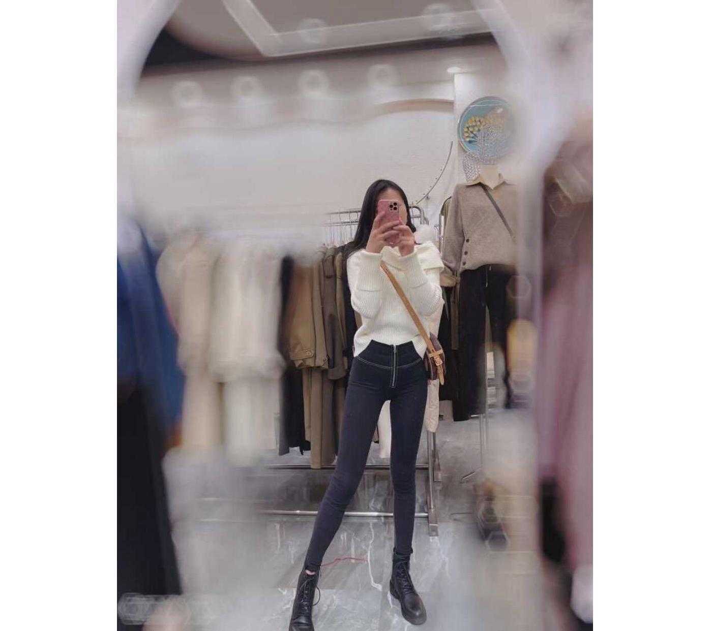 成都小姐姐个人兼职 年龄大小：21-25岁 外形条件：颜值高，大长腿(图3)